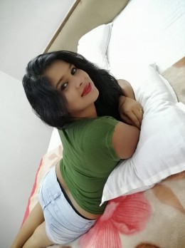 Shivani - service A-rimming
