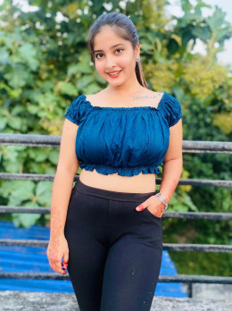 Teena Sharma - Escort in India - eyes Blue